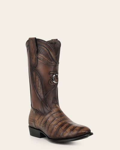Botas cowboy piel exótica color café grabadas